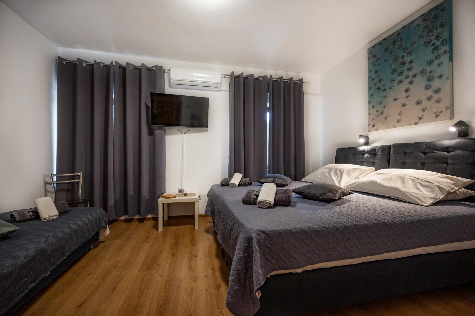 PUY Sonia Rooms מראה חיצוני תמונה