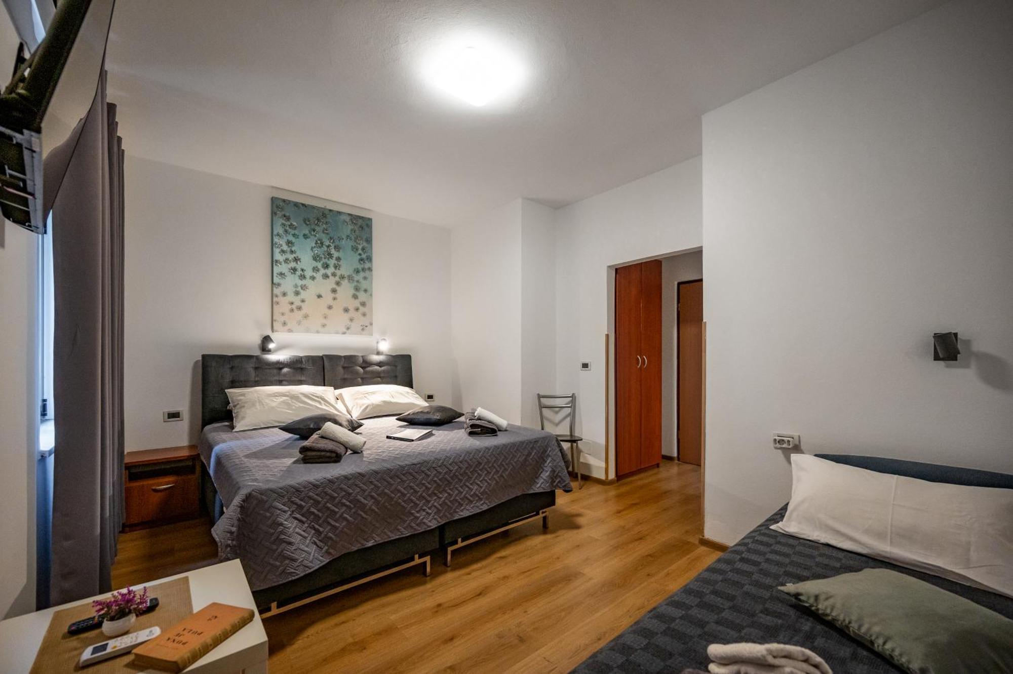 PUY Sonia Rooms מראה חיצוני תמונה