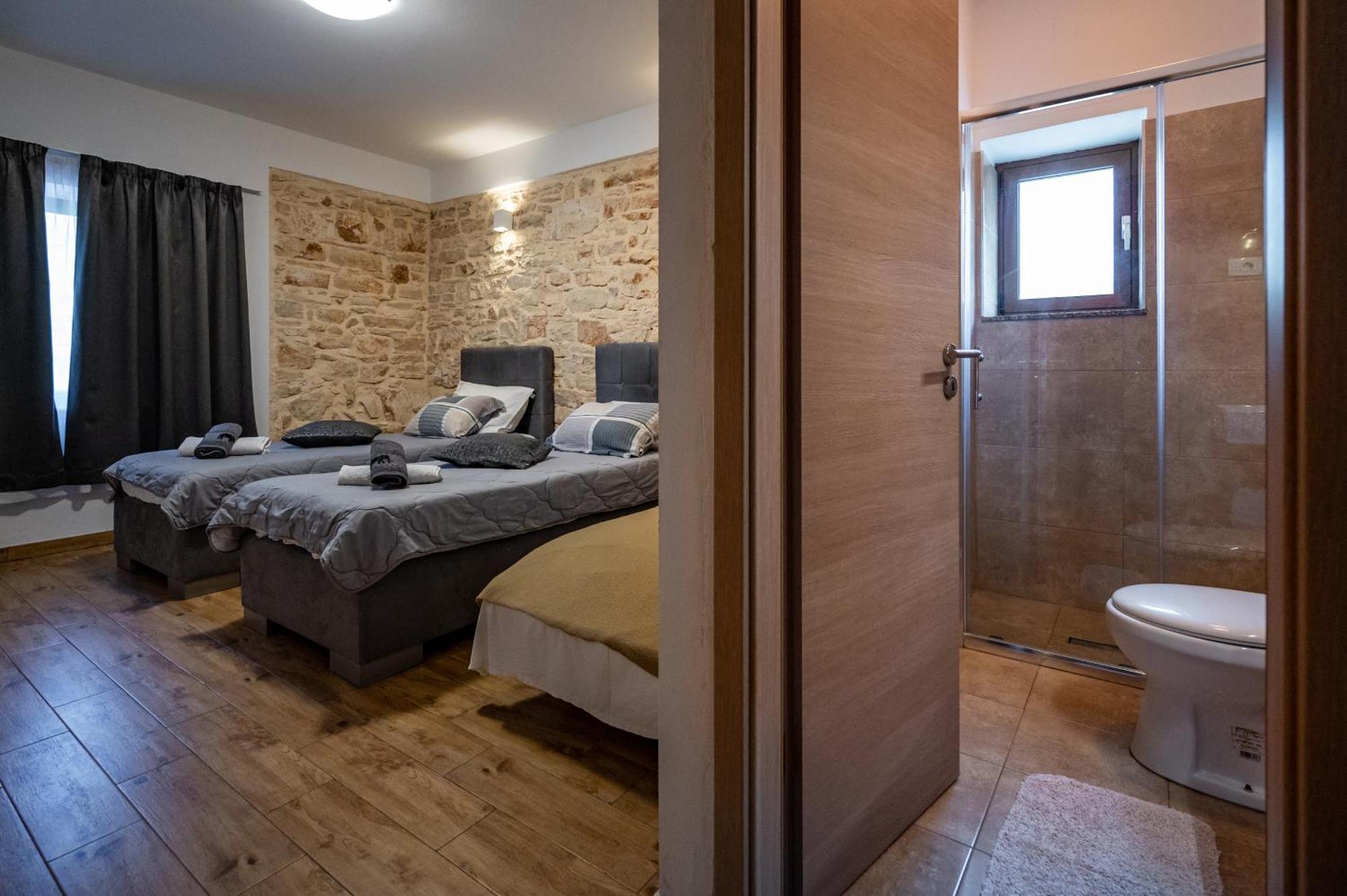 PUY Sonia Rooms מראה חיצוני תמונה