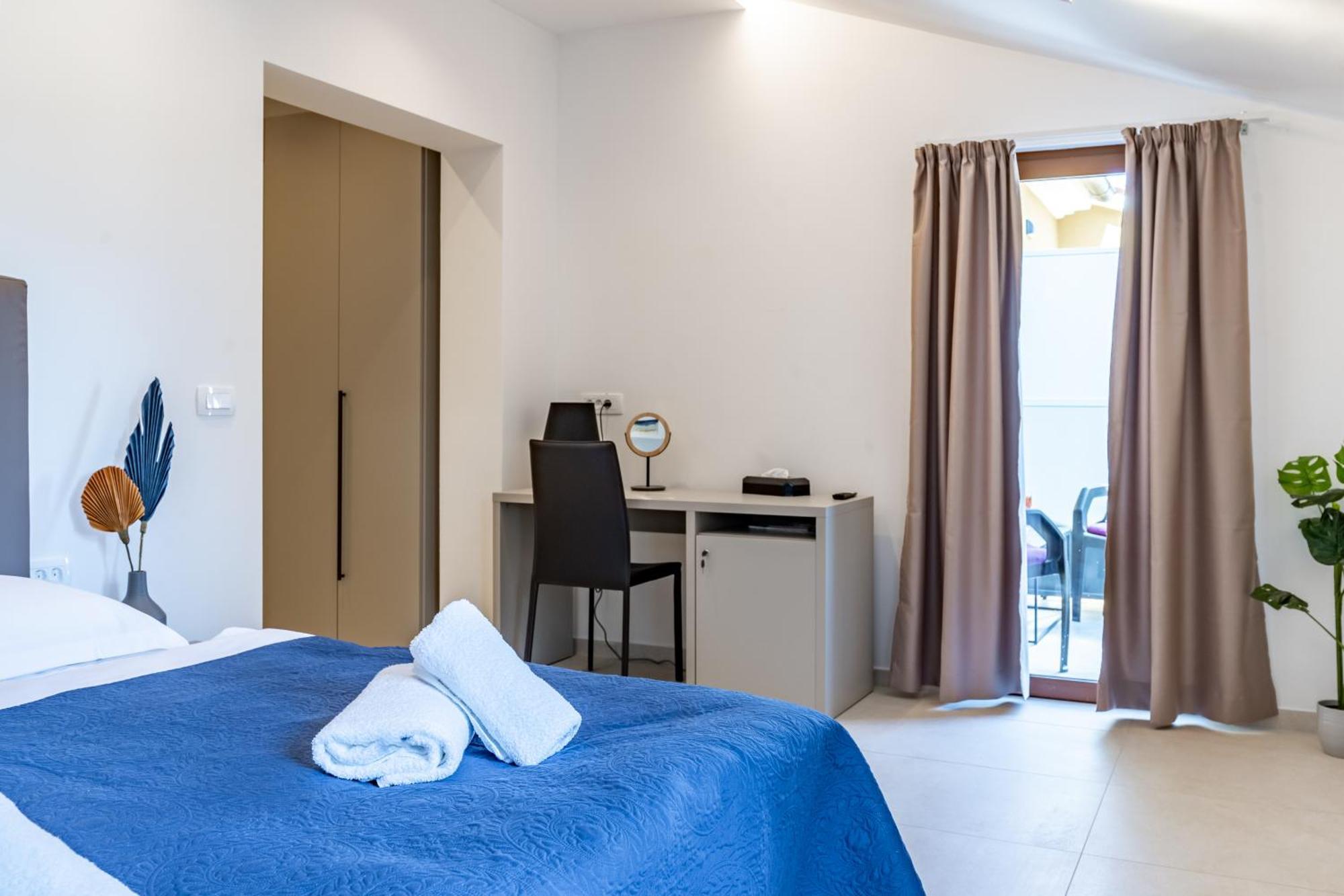 PUY Sonia Rooms מראה חיצוני תמונה