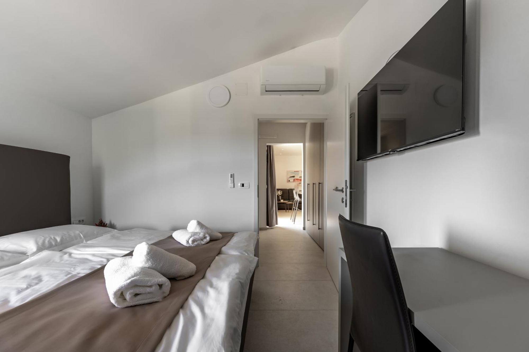 PUY Sonia Rooms מראה חיצוני תמונה