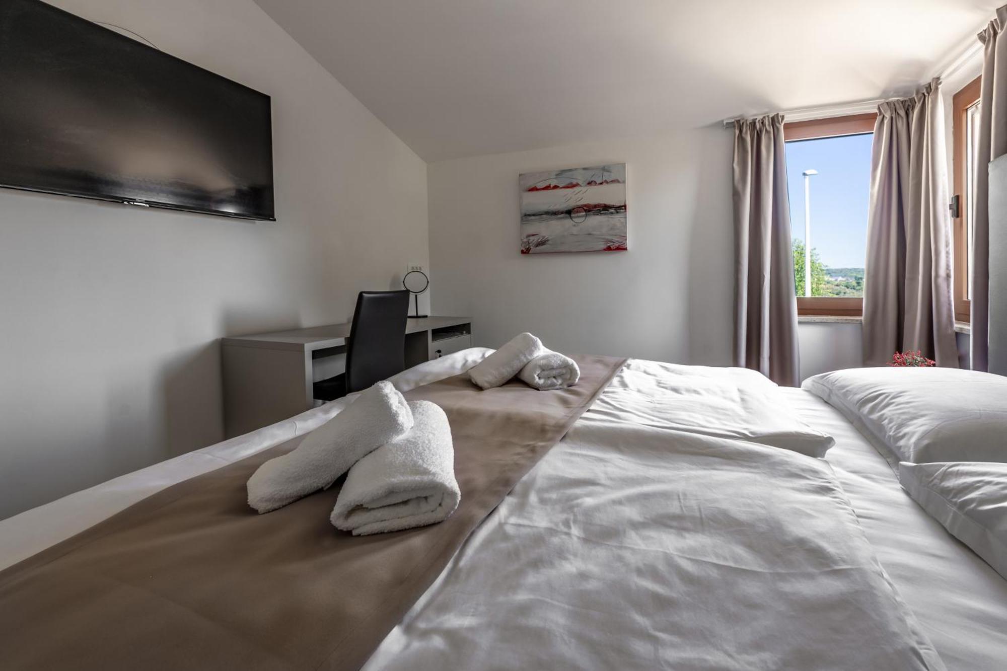 PUY Sonia Rooms מראה חיצוני תמונה