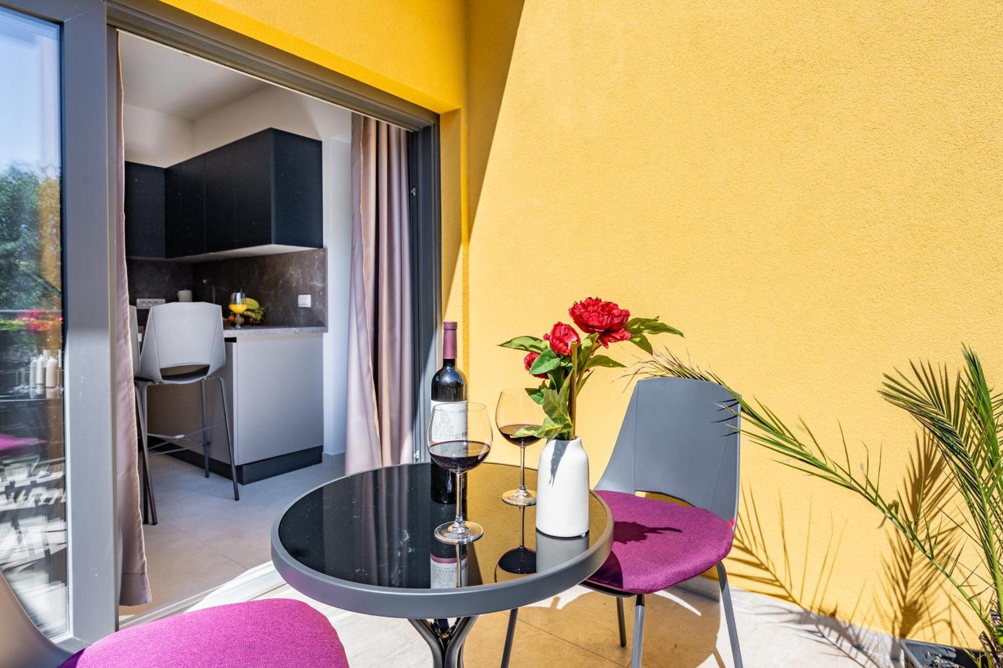 PUY Sonia Rooms מראה חיצוני תמונה